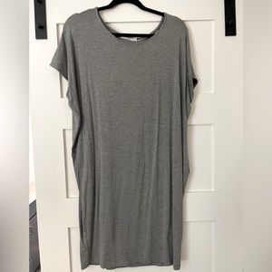 Like new Carly jean basics grey everyday dress